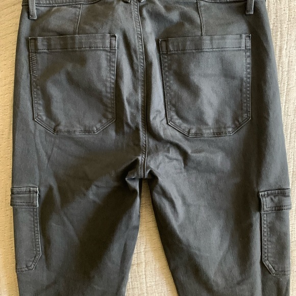 Paige Hoxton Skinny Cargo Pant. Size 29 - Picture 6 of 8